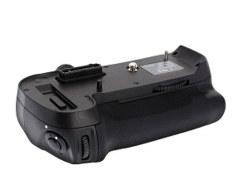 battery-pack-grip-mb-d11-do-nikon-d7000-3.jpg