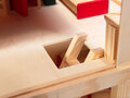 Drewniany domek dwupiętrowy z mebelkami dla lalek  Montessori 