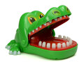 Krokodyl u dentysty z chorym ząbkiem gra zręcznościowa