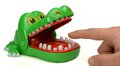 Krokodyl u dentysty z chorym ząbkiem gra zręcznościowa