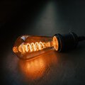 Żarówka LED Filament E27 ST64 4W 230V 2000K 250lm SF złota Forever Light
