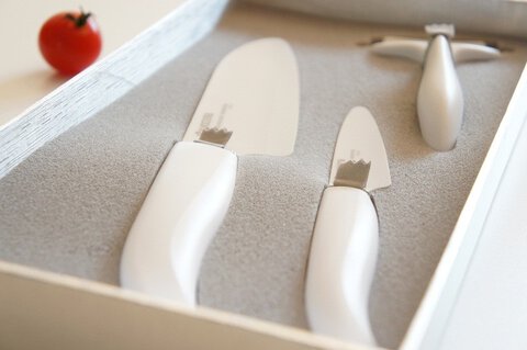 Zestaw nóż ceramiczny Santoku 14 cm + nóż do obierania 7,5 cm + obieraczka Gift Set