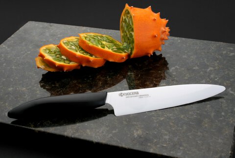 Ceramiczny nóż kuchenny Kyocera do plastrowania 13 cm - białe ostrze