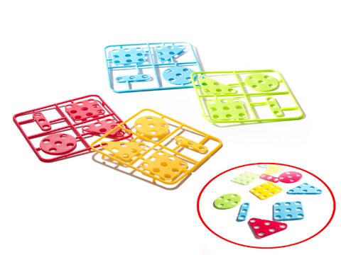 Edukacyjne Klocki puzzle z wkrętarką w walizce 237 elementów