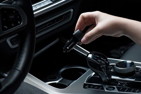 FORCELL CARBON ładowarka samochodowa USB QC 3.0 18W + USB QC 3.0 18W CC50-2A36W czarny (Total 36W)