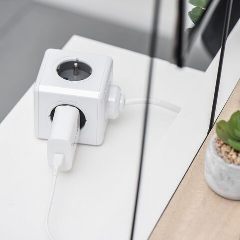 Forcell Ładowarka Sieciowa ze złączem USB typ C i kablem typ C - 3A 25W z funkcją ładowania PD i QC 4.0