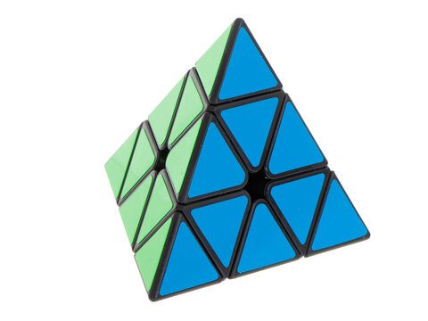 Gra logiczna Kostka łamigłówka PYRAMINX Black MoYu