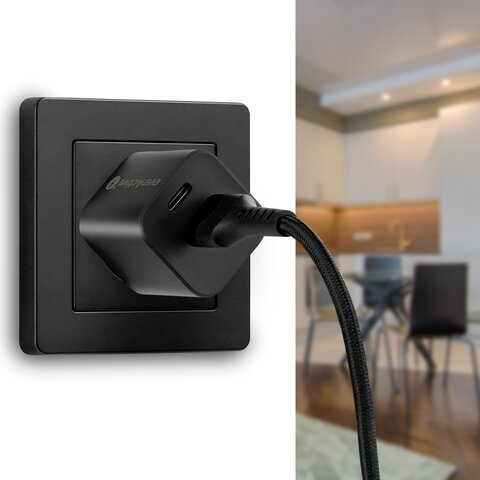 Kabel przewód pleciony USB - Lightning RGB LED everActive CBB-1IBR 100cm z obsługą szybkiego ładowania do 2,4A czarny