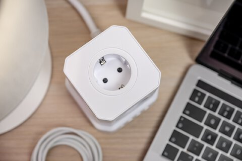 Kostka zasilająca Newell GaN Power Cube 9w1 - biała