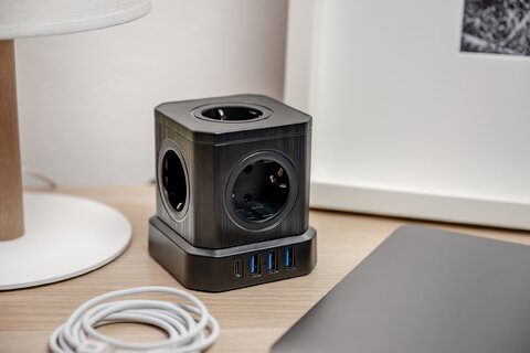 Kostka zasilająca Newell GaN Power Cube 9w1 - czarna