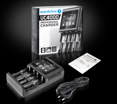 Ładowarka do akumulatorków cylindrycznych everActive UC-4000 + 2 akumulatory everActive R20 D Ni-MH 5500 mAh 