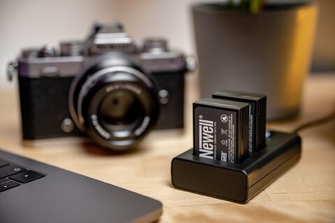 Ładowarka dwukanałowa Newell DL-USB-C do akumulatorów EN-EL25 do Nikon