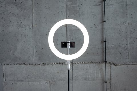 Lampa pierścieniowa LED Newell RL-18A - WB (3200 K - 5500 K) - Arctic White