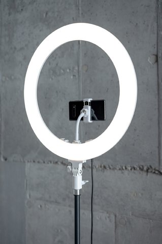 Lampa pierścieniowa LED Newell RL-18A - WB (3200 K - 5500 K) - Arctic White