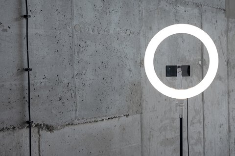 Lampa pierścieniowa LED Newell RL-18A - WB (3200 K - 5500 K) - Arctic White