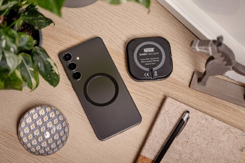Lampka LED Newell Sunny do smartfona