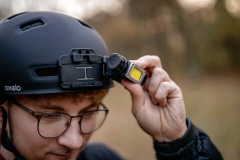 Latarka czołowa Newell HL1000COB USB-C
