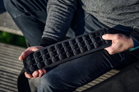 Podkładka powietrzna Humanas Air Cushion R3 na pasek do torby - rozmiar L
