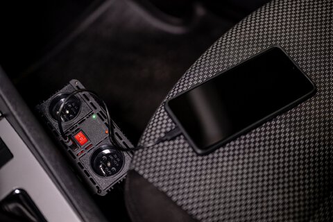 Przetwornica napięcia Newell z modyfikowaną sinusoidą - 12 V / 230 V, 1000 W