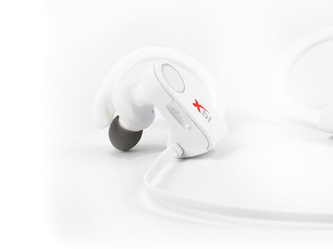 Bezprzewodowe słuchawki sportowe Bluetooth z mikrofonem Xblitz Pure Sport Białe