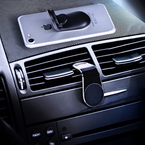 Uchwyt samochodowy do kratki wlotu AIR OUTLET uniwersalny czarny