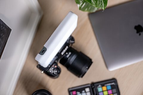 Zestaw Newell Rangha Set - Lampa LED RGB-W Rangha z dyfuzorem i statywem