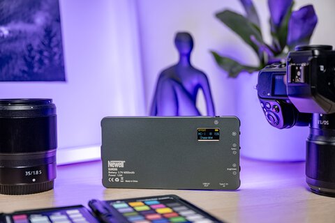 Zestaw Newell Rangha Set - Lampa LED RGB-W Rangha z dyfuzorem i statywem